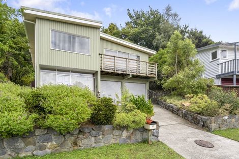 Photo of property in 10 Deller Grove, Silverstream, Upper Hutt, 5019