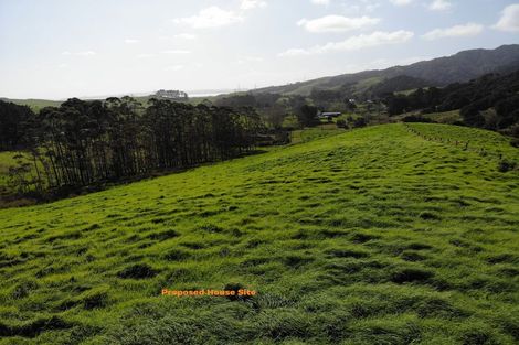 Photo of property in 3060 Kaipara Coast Highway, Glorit, 0984