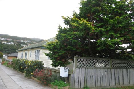 Photo of property in 11 Hinau Street, Tawa, Wellington, 5028