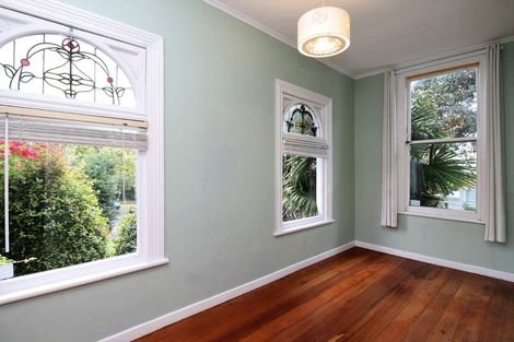 Photo of property in 9 Awanui Street, Birkenhead, Auckland, 0626