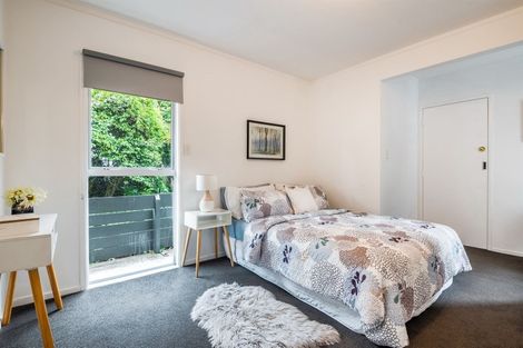 Photo of property in 1/17 Havenwood Place, Birkenhead, Auckland, 0626