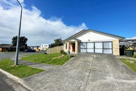 Photo of property in 2 Genesis Place, Flat Bush, Auckland, 2019