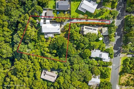 Photo of property in 16 Grand View Road, Leigh, 0985