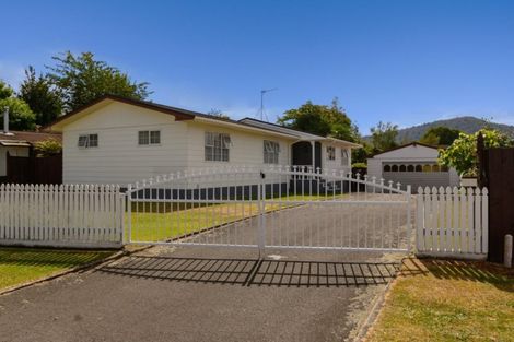 Photo of property in 323 Malfroy Road, Pomare, Rotorua, 3015