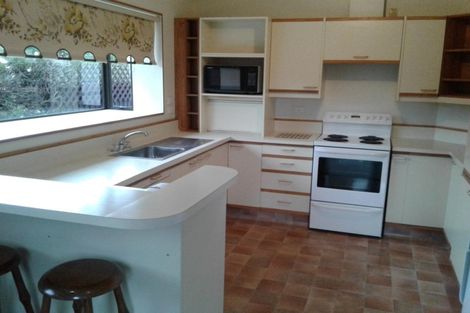 Photo of property in 18 Regency Crescent, Redwood, Christchurch, 8051