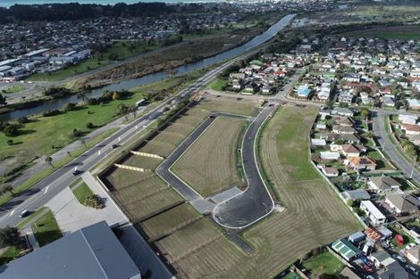 Photo of property in 13 Poipoi Place, Aranui, Christchurch, 8061