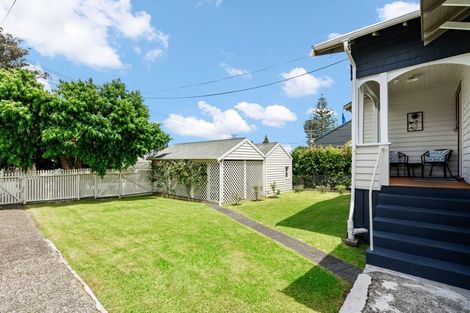 Photo of property in 4 Kent Road, Regent, Whangarei, 0112