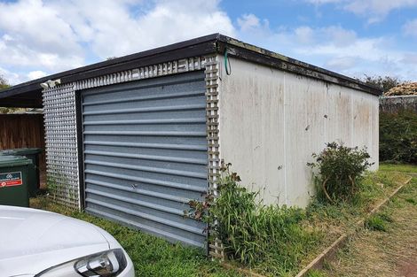 Photo of property in 3/9 Poinsettia Place, Henderson, Auckland, 0610