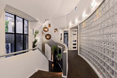 Photo of property in 18 Harry Ell Drive, Cashmere, Christchurch, 8022