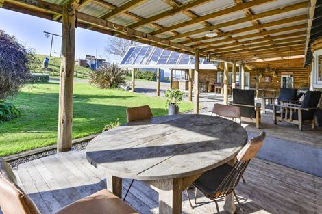 Photo of property in 81 Pohokura Road, Tutira, Napier, 4188