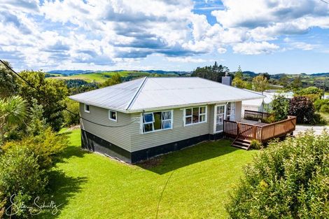 Photo of property in 46 Gorge Road, Maungaturoto, 0520
