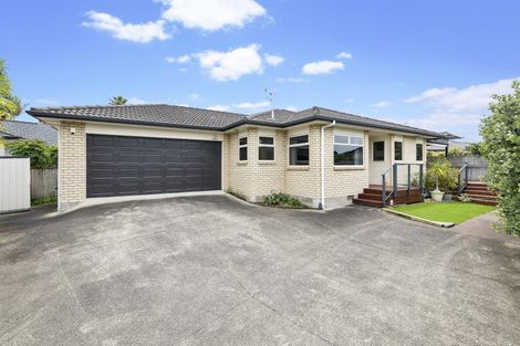 Photo of property in 18a Doment Crescent, Orewa, 0931