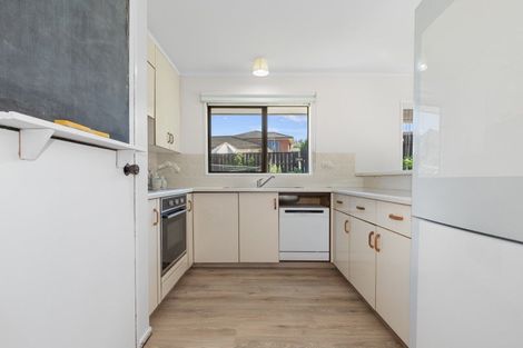 Photo of property in 12 Sylvania Drive, Matua, Tauranga, 3110