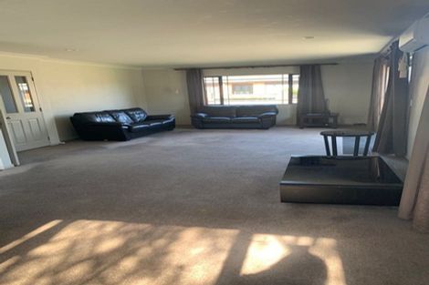 Photo of property in 37 Moana Grove, Waiwhetu, Lower Hutt, 5010