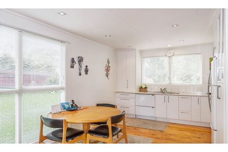 Photo of property in 1/4 Battle Place, Glenfield, Auckland, 0629