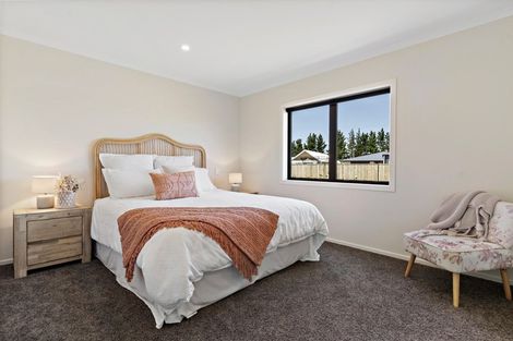 Photo of property in 43 Gimson Street, Solway, Masterton, 5810