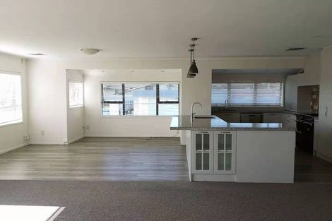 Photo of property in 12 Davita Place, Farm Cove, Auckland, 2012