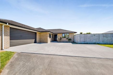 Photo of property in 75 Dillon Drive, Bell Block, New Plymouth, 4312