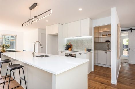 Photo of property in 2/179 Weston Road, St Albans, Christchurch, 8052