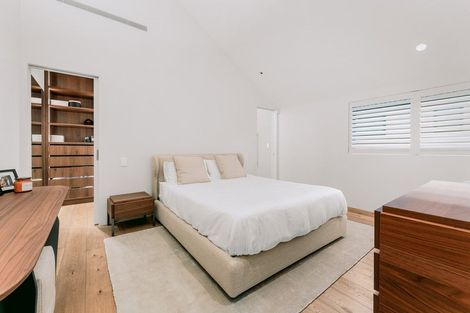 Photo of property in 124 Marine Parade, Mount Maunganui, 3116
