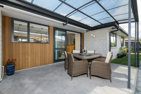 Photo of property in 21 Livingstone Drive, Papamoa Beach, Papamoa, 3118