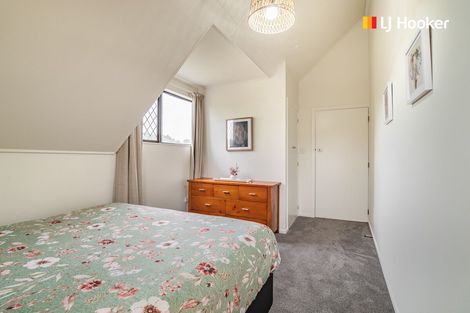 Photo of property in 27 Glenross Street, Glenross, Dunedin, 9011