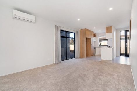 Photo of property in 2/60 Sandwich Road, Saint Andrews, Hamilton, 3200