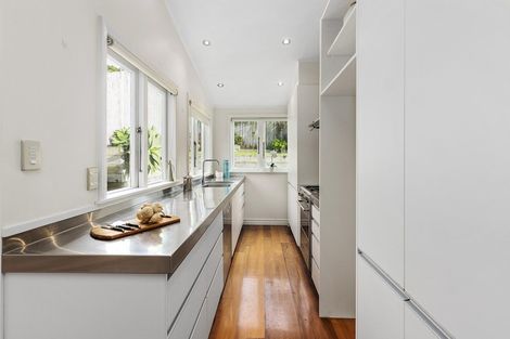 Photo of property in 9 Torquay Terrace, Newtown, Wellington, 6021