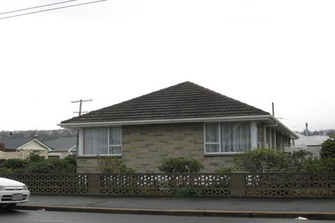 Photo of property in 132 Macandrew Road, South Dunedin, Dunedin, 9012