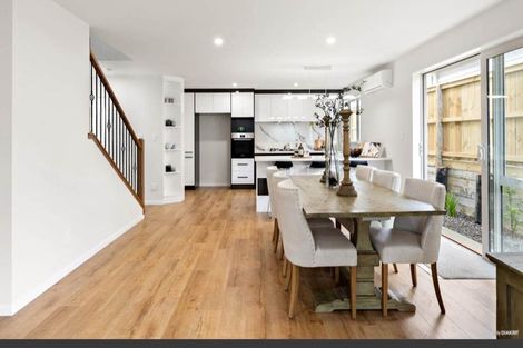 Photo of property in 513d West Coast Road, Glen Eden, Auckland, 0602