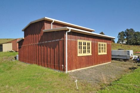 Photo of property in 1742 South Head Road, South Head, Helensville, 0874