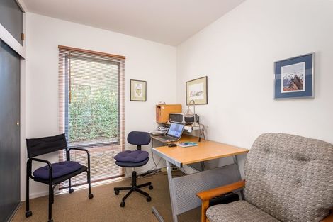 Photo of property in 12 Janice Place, Mount Pleasant, Christchurch, 8081