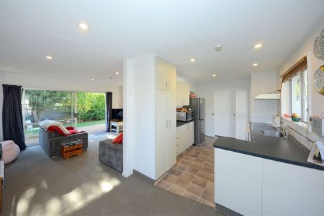 Photo of property in 39 Camden Street, Redwood, Christchurch, 8051