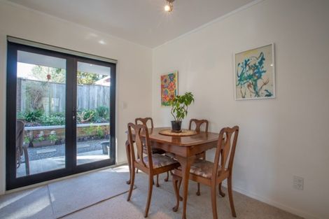 Photo of property in 8a Winara Avenue, Waikanae, 5036