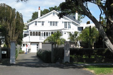 Photo of property in 20 Mclean Street, Strandon, New Plymouth, 4312