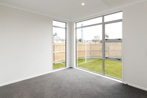 Photo of property in 2 Flint Street, Milson, Palmerston North, 4414