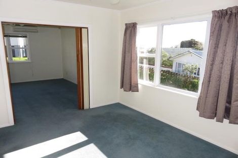 Photo of property in 10 Saville Row, Johnsonville, Wellington, 6037