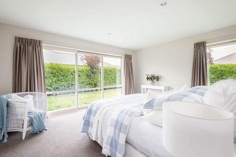 Photo of property in 8 Gosling Crescent, Halswell, Christchurch, 8025