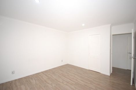 Photo of property in 36 Lendenfeld Drive, Papatoetoe, Auckland, 2025