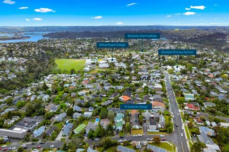 Photo of property in 1/1 Gatman Street, Birkdale, Auckland, 0626