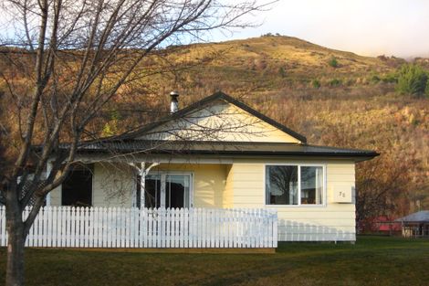 Photo of property in 75 Centennial Avenue, Arrowtown, 9302