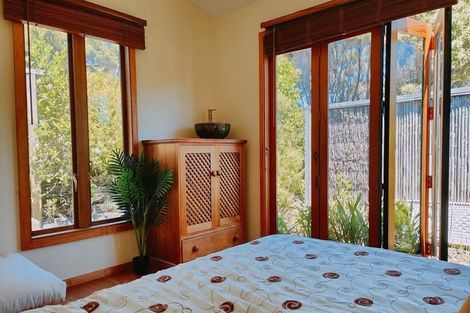 Photo of property in 126 Lone Kauri Road, Karekare, Auckland, 0772