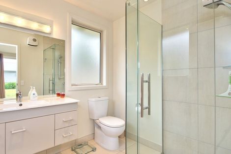 Photo of property in 66 Onslow Road, Lake Hayes, Queenstown, 9304