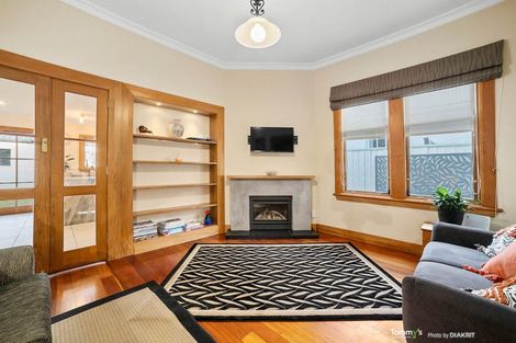 Photo of property in 174 Rongotai Road, Kilbirnie, Wellington, 6022