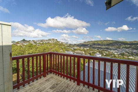 Photo of property in 21 Pelorous Street, Paparangi, Wellington, 6037