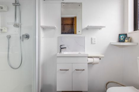 Photo of property in 5 Miro Road, Raumati South, Paraparaumu, 5032