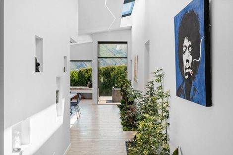 Photo of property in 25 Matipo Street, Wanaka, 9305