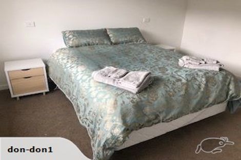 Photo of property in 8 Warbler Lane, Albert Town, Wanaka, 9305