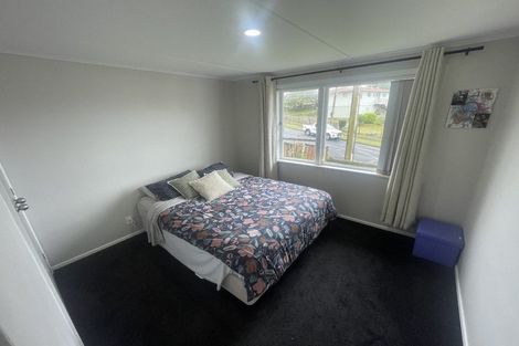 Photo of property in 146 Sievers Grove, Cannons Creek, Porirua, 5024