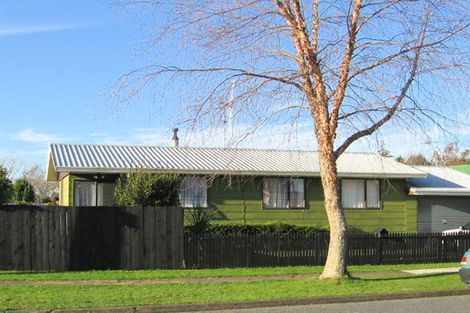 Photo of property in 1b Oak Avenue, Nawton, Hamilton, 3200